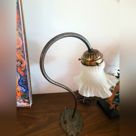 Gilbert Other - Antique Art deco tulip lily brass table lamp